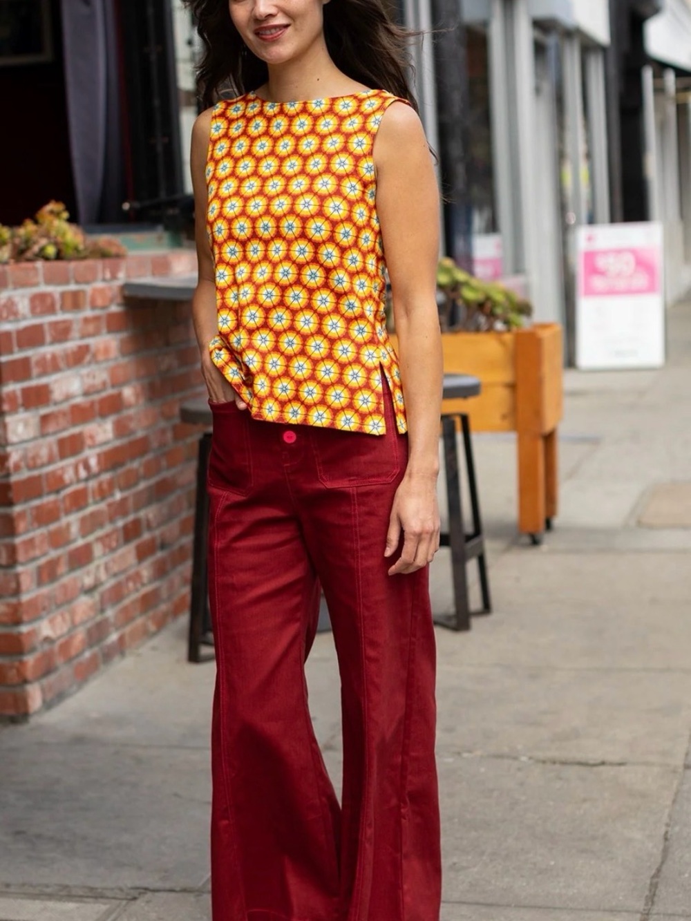 Lesley Evers ROXANNE pants dark blue w red buttons - Picture 2 of 6